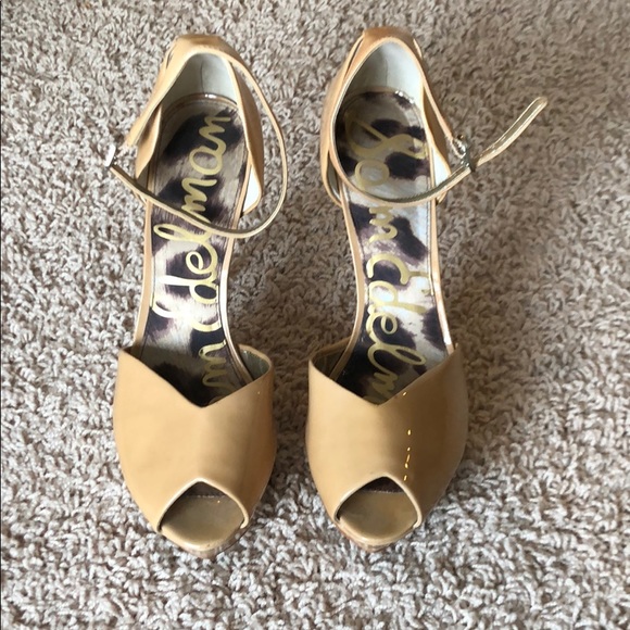 Patent Nude platform heels - Picture 3 of 4